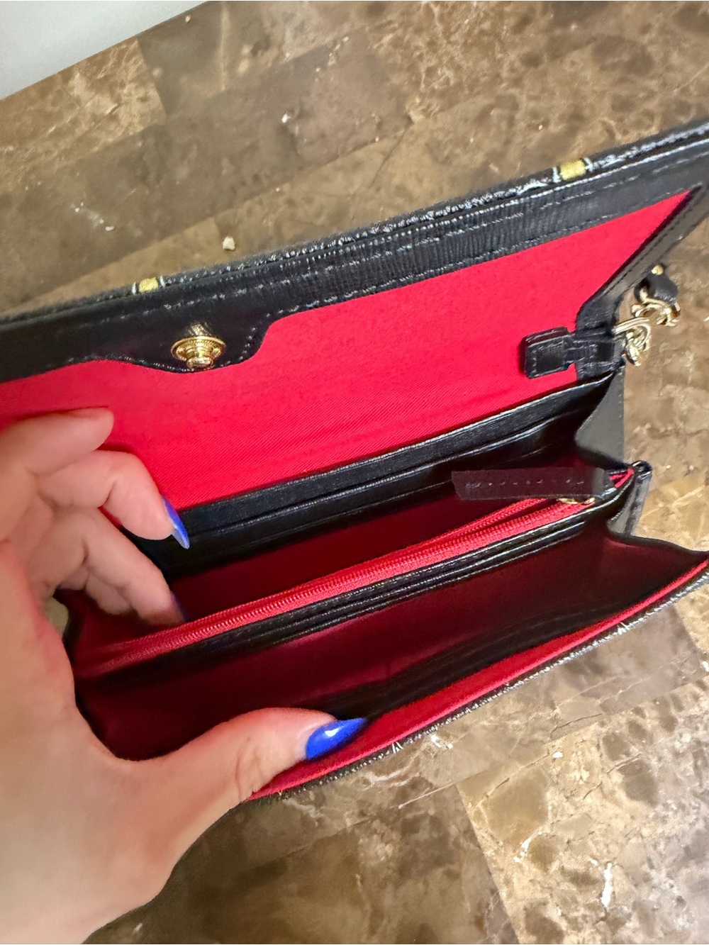 Dooney & Bourke - Picture 5 of 10